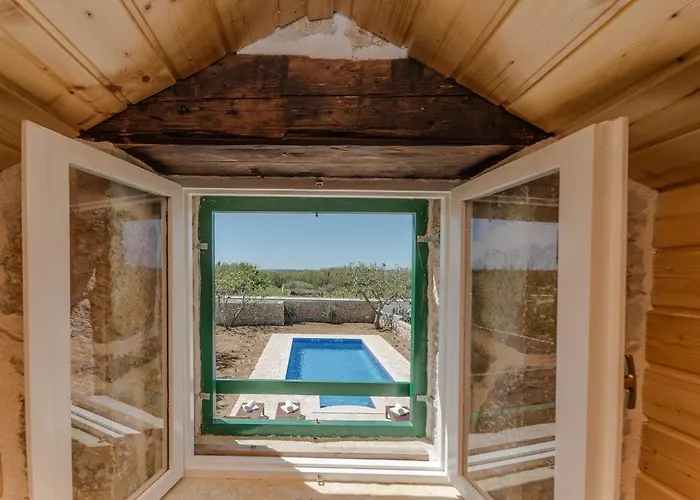 Romantic Mediterranean With Pool Near Sandy By Traveler Tourist Agency Krk Id 2167 Privlaka (Zadar)