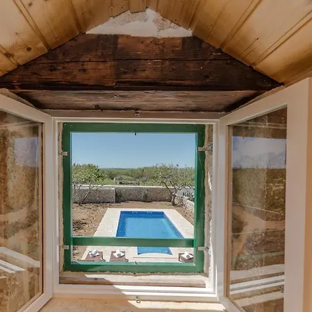 Romantic Mediterranean With Pool Near Sandy By Traveler Tourist Agency Krk Id 2167 Privlaka (Zadar)