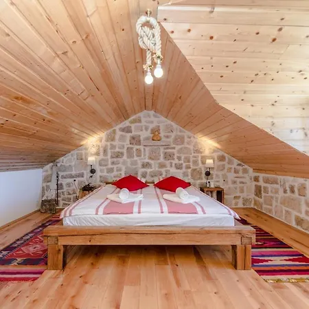 Romantic Mediterranean With Pool Near Sandy By Traveler Tourist Agency Krk Id 2167 * Privlaka (Zadar)