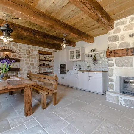 Vila Romantic Mediterranean With Pool Near Sandy By Traveler Tourist Agency Krk Id 2167