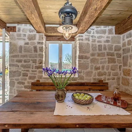 Romantic Mediterranean With Pool Near Sandy By Traveler Tourist Agency Krk Id 2167 * Privlaka (Zadar)