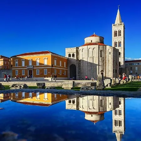 Vila Romantic Mediterranean With Pool Near Sandy By Traveler Tourist Agency Krk Id 2167 Privlaka (Zadar)