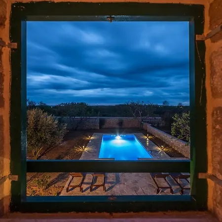 Romantic Mediterranean With Pool Near Sandy By Traveler Tourist Agency Krk Id 2167 Villa Privlaka (Zadar)