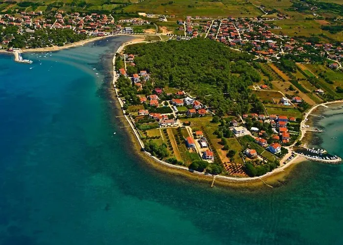 Romantic Mediterranean With Pool Near Sandy By Traveler Tourist Agency Krk Id 2167 Villa