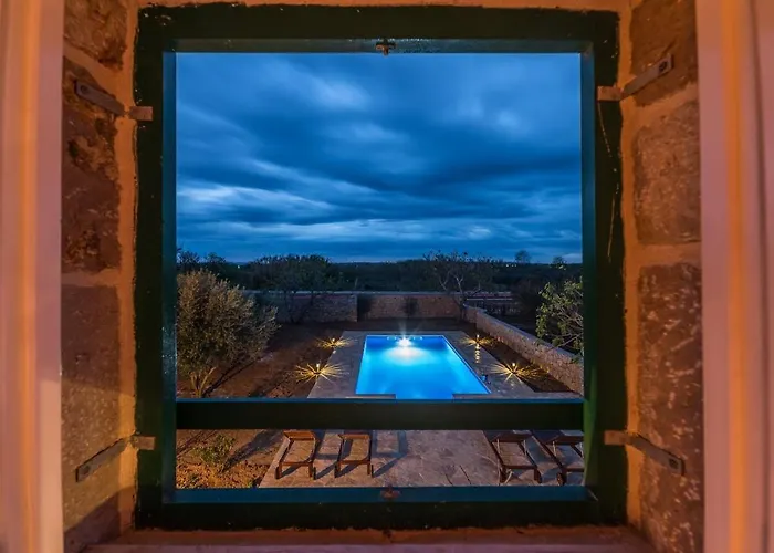 Romantic Mediterranean With Pool Near Sandy By Traveler Tourist Agency Krk Id 2167 Villa Privlaka (Zadar)